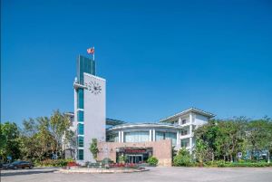 急招，廣東外語外貿(mào)大學(xué)南國商學(xué)院2025年招聘啟事